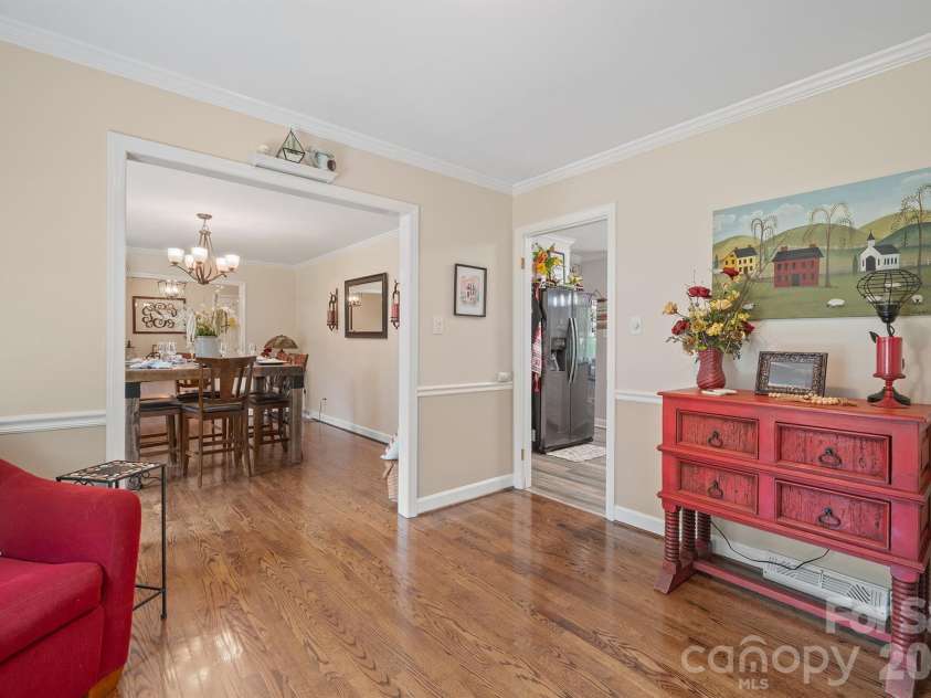 435 Central Avenue, Mount Holly, NC 28120.  MLS# CAR4380672, YatesRealty ID 28366. 