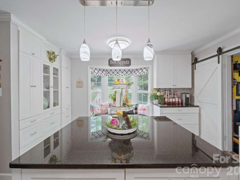 435 Central Avenue, Mount Holly, NC 28120.  MLS# CAR4380672, YatesRealty ID 28366. 