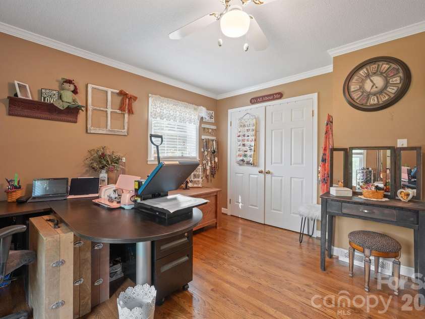 435 Central Avenue, Mount Holly, NC 28120.  MLS# CAR4380672, YatesRealty ID 28366. 