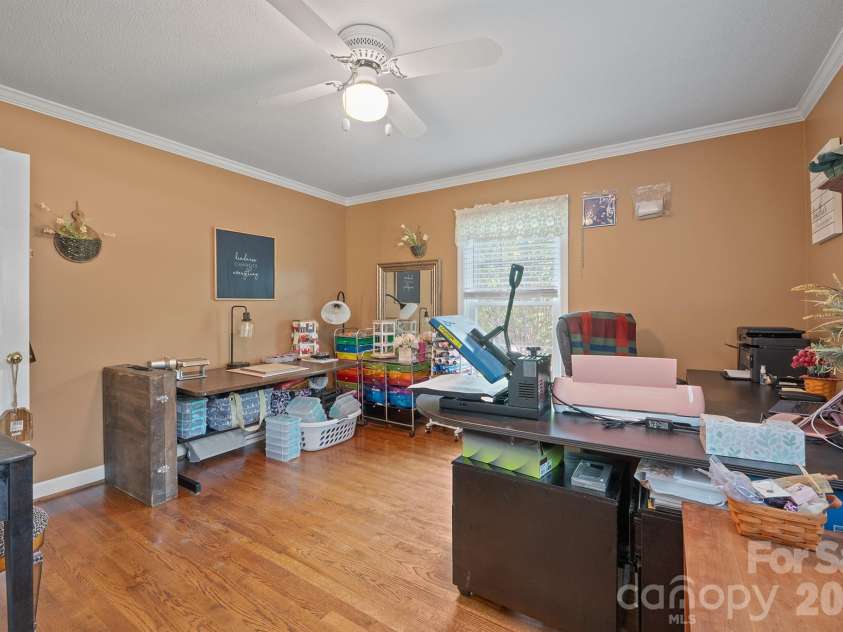 435 Central Avenue, Mount Holly, NC 28120.  MLS# CAR4380672, YatesRealty ID 28366. 