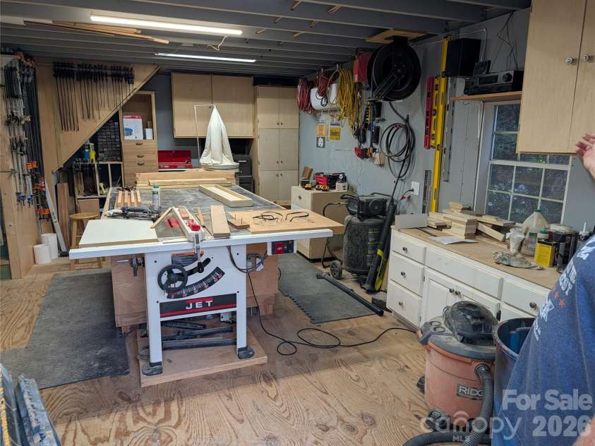 435 Central Avenue, Mount Holly, NC 28120.  MLS# CAR4380672, YatesRealty ID 28366. 