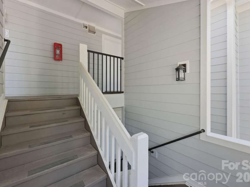 18801 Nautical Drive, Cornelius, NC 28031.  MLS# CAR4383097, YatesRealty ID 28367. 