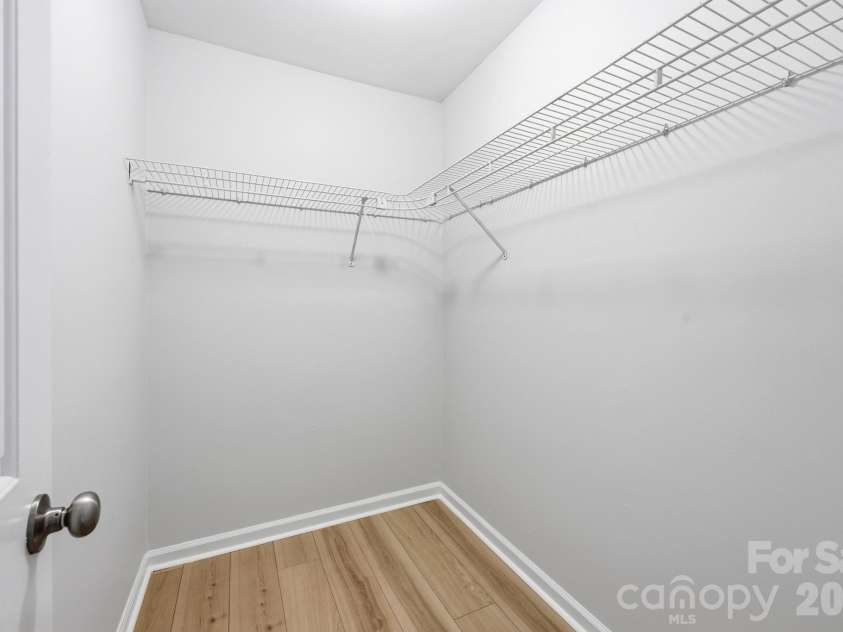 18801 Nautical Drive, Cornelius, NC 28031.  MLS# CAR4383097, YatesRealty ID 28367. 