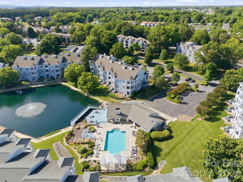 18801 Nautical Drive, Cornelius, NC 28031.  MLS# CAR4383097, YatesRealty ID 28367. 