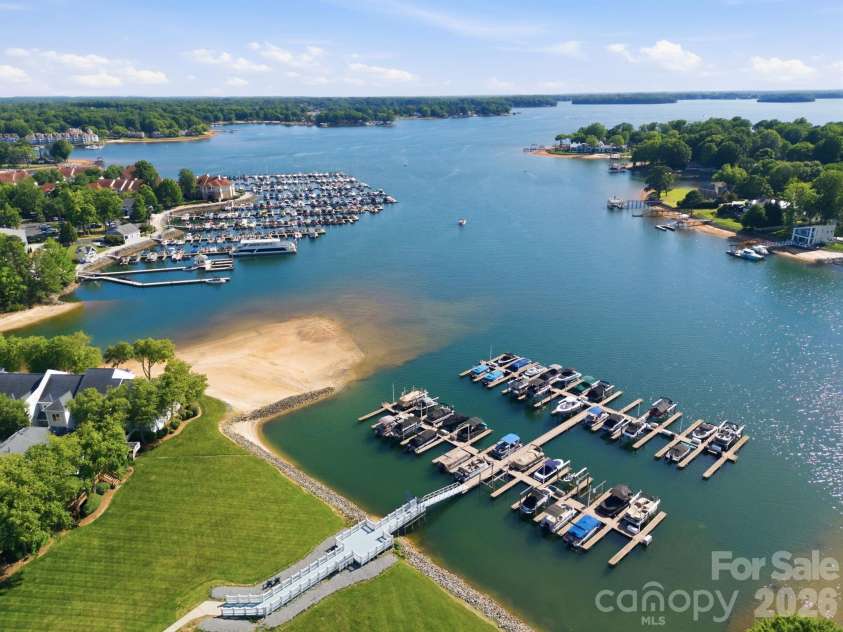 18801 Nautical Drive, Cornelius, NC 28031.  MLS# CAR4383097, YatesRealty ID 28367. 