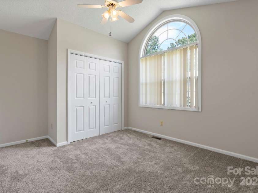 5473 Twelve Oak Lane, Conover, NC 28613.  MLS# CAR4271702, YatesRealty ID 28367. 