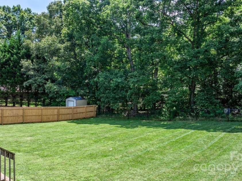 5473 Twelve Oak Lane, Conover, NC 28613.  MLS# CAR4271702, YatesRealty ID 28367. 