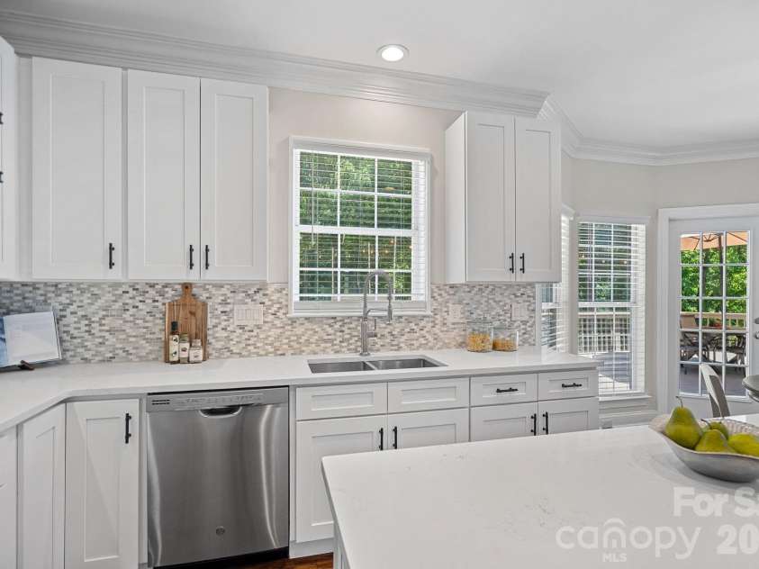192 Sunrise Circle, Mooresville, NC 28117.  MLS# CAR4384402, YatesRealty ID 28368. 