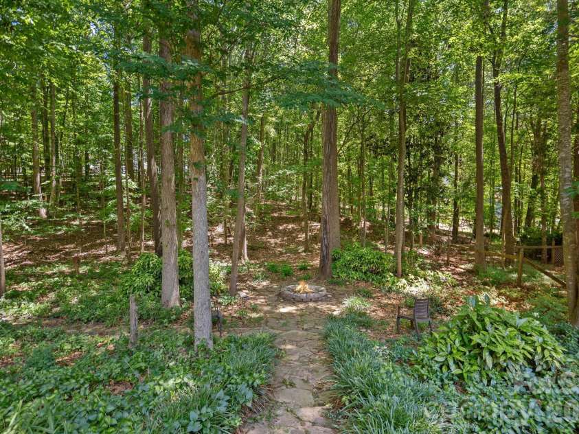 192 Sunrise Circle, Mooresville, NC 28117.  MLS# CAR4384402, YatesRealty ID 28368. 