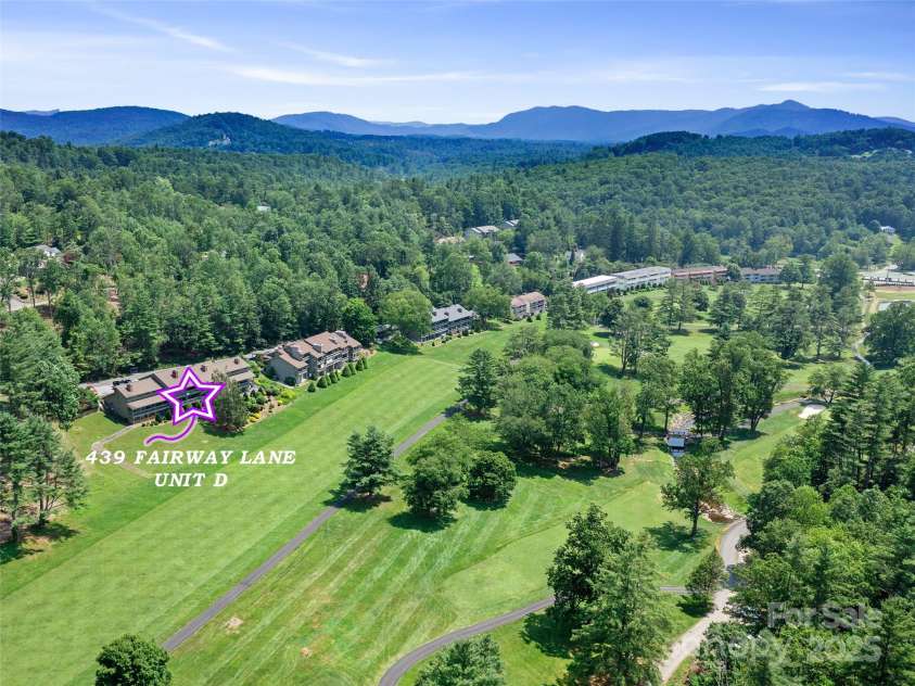 439 Fairway Lane, Spruce Pine, NC 28777.  MLS# CAR4280748, YatesRealty ID 28368. 