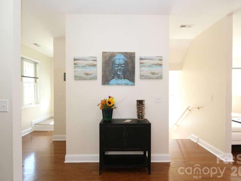 25 Houston Street, Asheville, NC 28801.  MLS# CAR4387541, YatesRealty ID 28369. 
