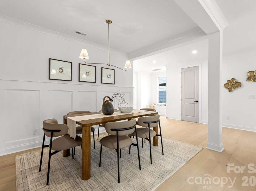 2763 Parkway Avenue, Charlotte, NC 28208.  MLS# CAR4381125, YatesRealty ID 28370. 