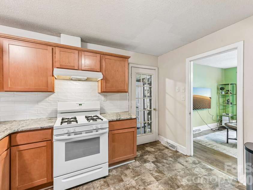 933 Clanton Road, Charlotte, NC 28217.  MLS# CAR4384837, YatesRealty ID 28371. 