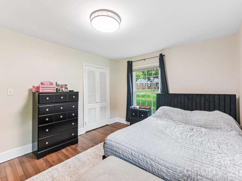 933 Clanton Road, Charlotte, NC 28217.  MLS# CAR4384837, YatesRealty ID 28371. 