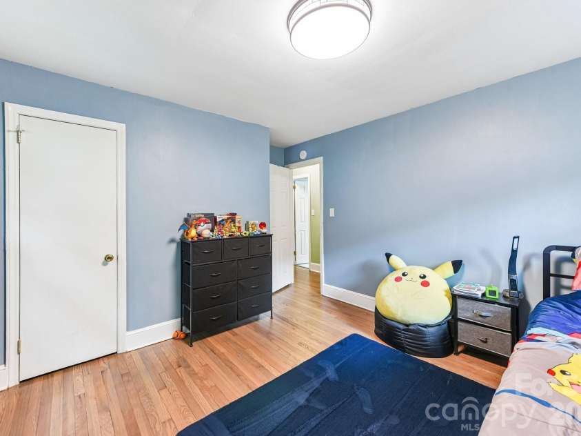 933 Clanton Road, Charlotte, NC 28217.  MLS# CAR4384837, YatesRealty ID 28371. 