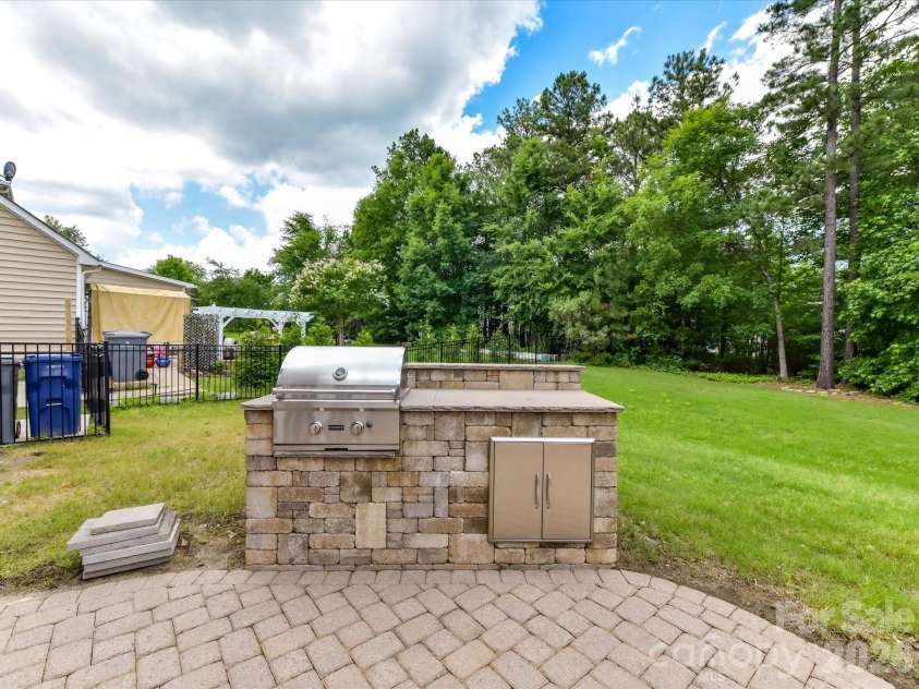 9154 Perseverance Drive, Harrisburg, NC 28075.  MLS# CAR4380403, YatesRealty ID 28372. 