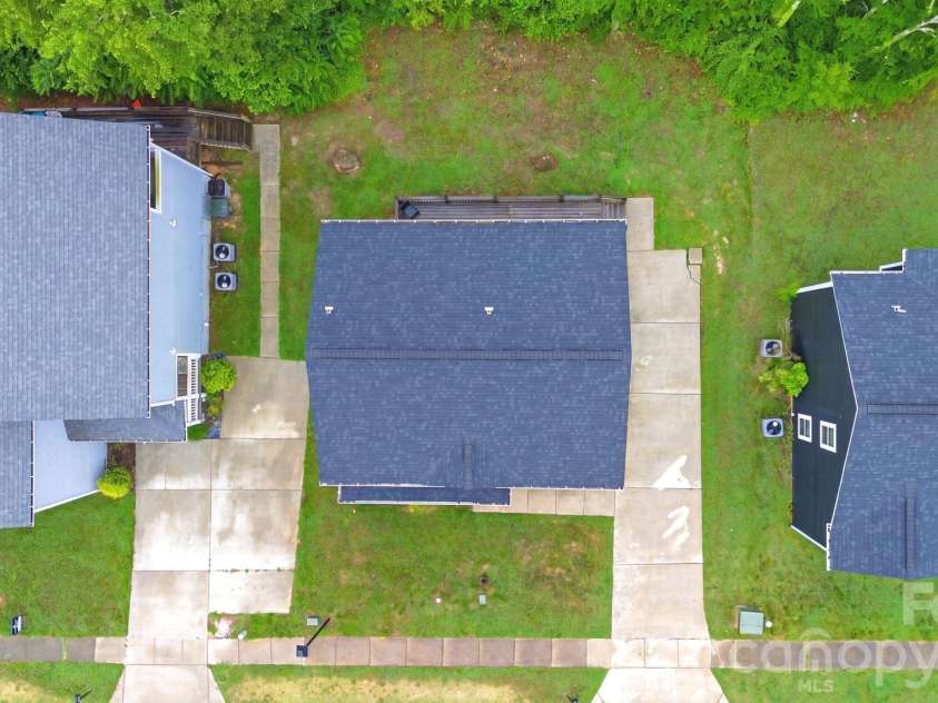 633 Grace Street, Gastonia, NC 28052.  MLS# CAR4387778, YatesRealty ID 28373. 