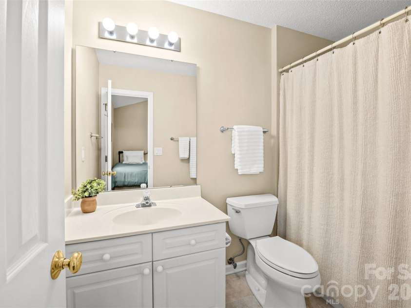4259 Melrose Club Drive, Matthews, NC 28105.  MLS# CAR4387536, YatesRealty ID 28374. 