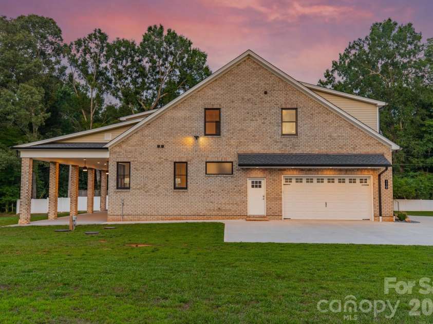 112 Jim Parker Road, Wesley Chapel, NC 28110.  MLS# CAR4404728, YatesRealty ID 28376. 