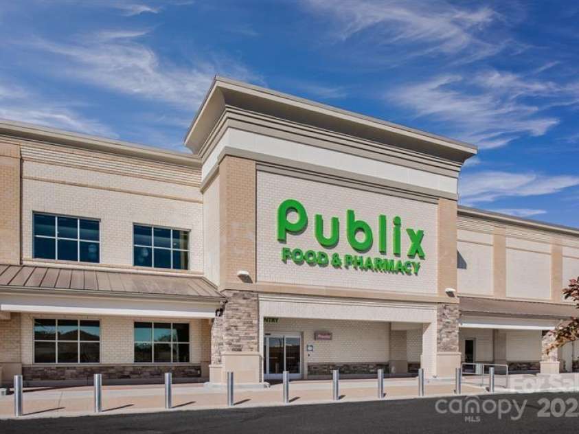 7335 Childress Drive, Concord, NC 28025.  MLS# CAR4262975, YatesRealty ID 28376. Groceries, restaurants, and more