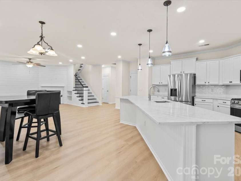 2701 Southern Trace Drive, Waxhaw, NC 28173.  MLS# CAR4388366, YatesRealty ID 28377. 