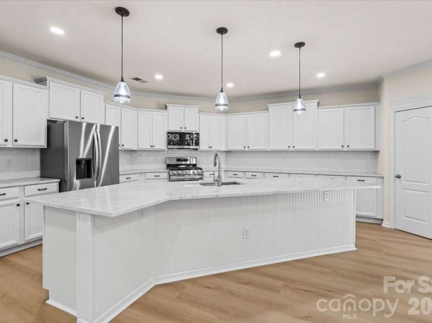 2701 Southern Trace Drive, Waxhaw, NC 28173.  MLS# CAR4388366, YatesRealty ID 28377. 