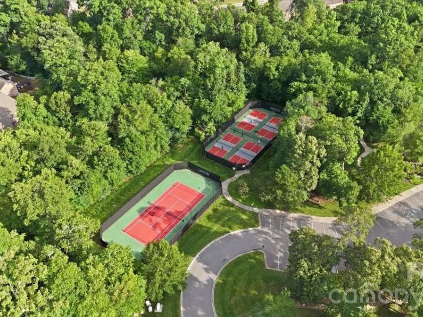 2701 Southern Trace Drive, Waxhaw, NC 28173.  MLS# CAR4388366, YatesRealty ID 28377. 