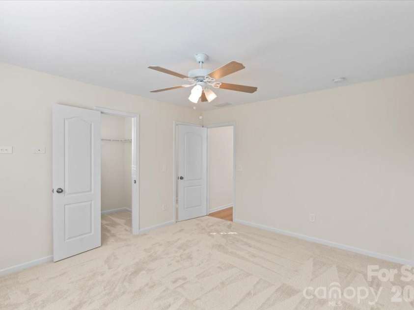 2701 Southern Trace Drive, Waxhaw, NC 28173.  MLS# CAR4388366, YatesRealty ID 28377. 