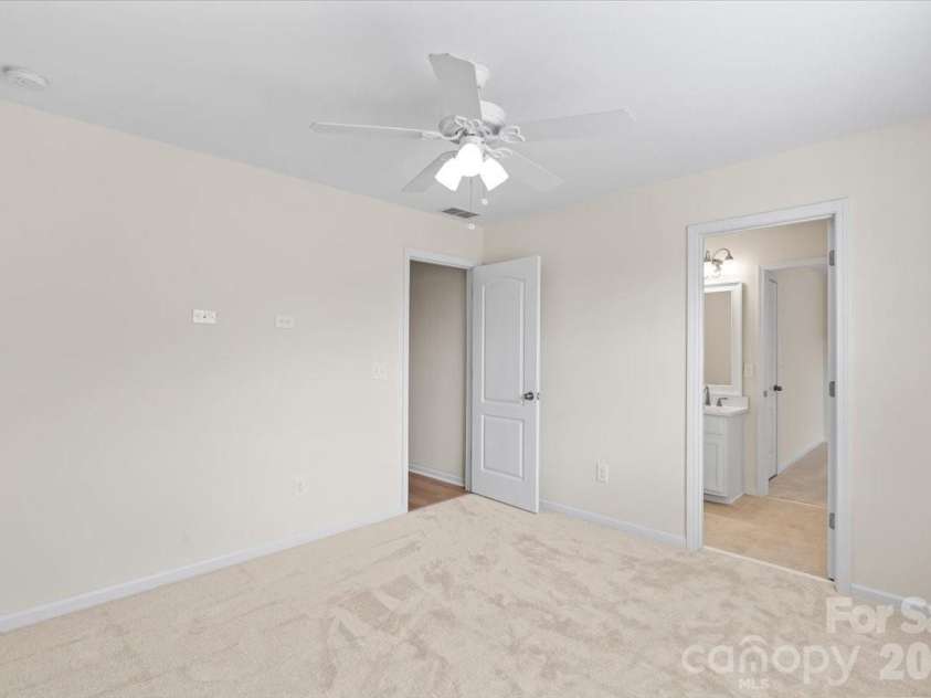 2701 Southern Trace Drive, Waxhaw, NC 28173.  MLS# CAR4388366, YatesRealty ID 28377. 