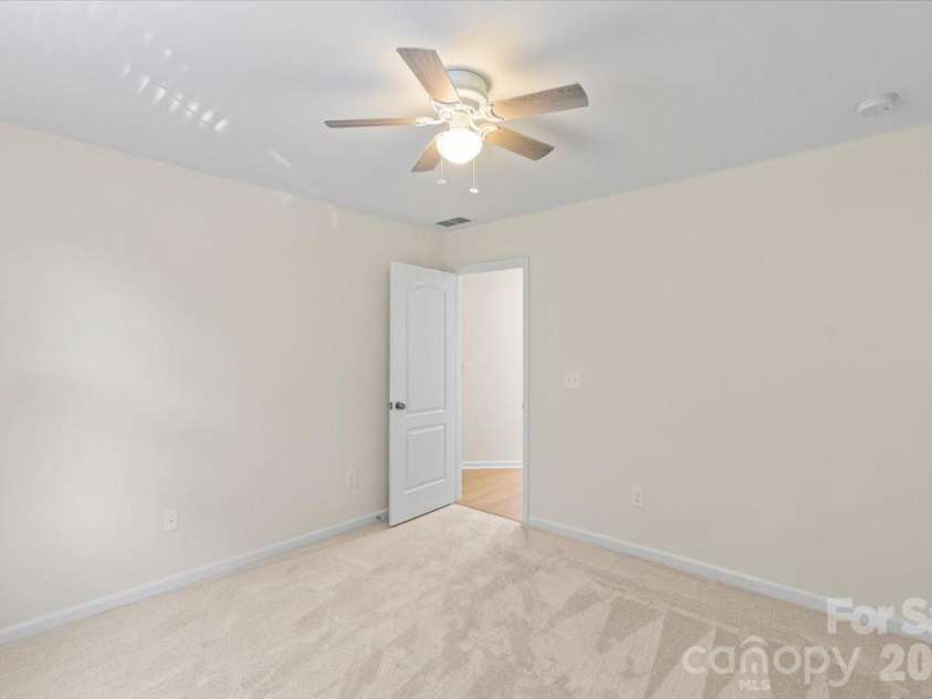 2701 Southern Trace Drive, Waxhaw, NC 28173.  MLS# CAR4388366, YatesRealty ID 28377. 
