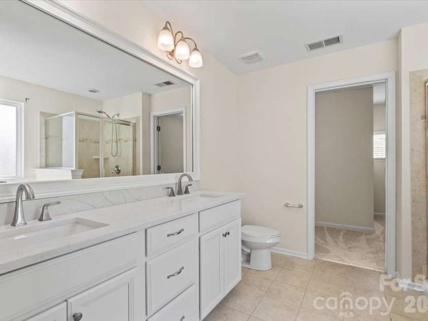 2701 Southern Trace Drive, Waxhaw, NC 28173.  MLS# CAR4388366, YatesRealty ID 28377. 