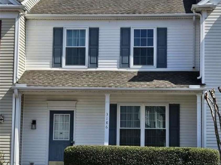 3186 Mannington Drive, Charlotte, NC 28270.  MLS# CAR4385897, YatesRealty ID 28378. 