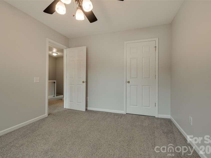 3186 Mannington Drive, Charlotte, NC 28270.  MLS# CAR4385897, YatesRealty ID 28378. 