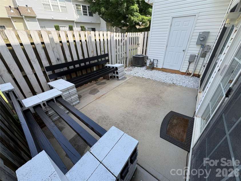 3186 Mannington Drive, Charlotte, NC 28270.  MLS# CAR4385897, YatesRealty ID 28378. 