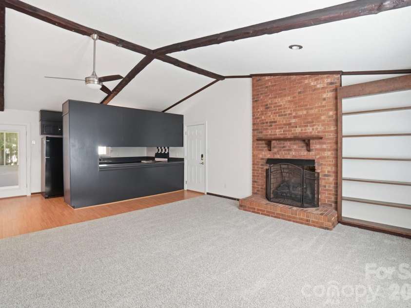 4604 Oakwood Circle, Gastonia, NC 28056.  MLS# CAR4389122, YatesRealty ID 28379. 