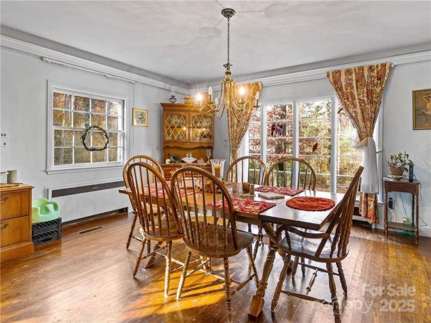 67 Lakeview Drive, Bryson City, NC 28713.  MLS# CAR4235115, YatesRealty ID 2838. 