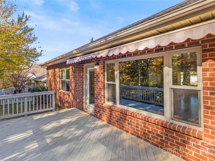 7208 Ogden Place, Denver, NC 28037.  MLS# CAR4318593, YatesRealty ID 2838. Back Deck
