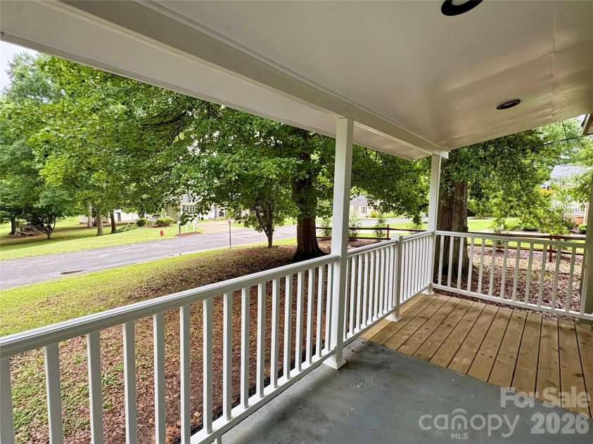 435 Club Drive, Gastonia, NC 28054.  MLS# CAR4385871, YatesRealty ID 28381. 