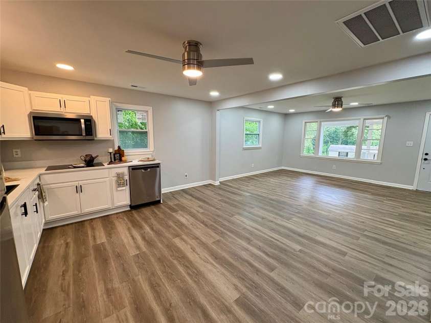 435 Club Drive, Gastonia, NC 28054.  MLS# CAR4385871, YatesRealty ID 28381. 