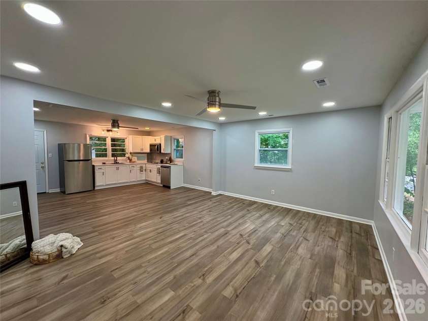 435 Club Drive, Gastonia, NC 28054.  MLS# CAR4385871, YatesRealty ID 28381. 