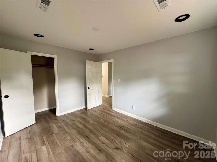 435 Club Drive, Gastonia, NC 28054.  MLS# CAR4385871, YatesRealty ID 28381. 