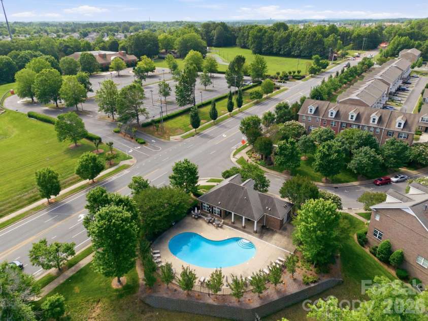 8413 Summerford Drive, Charlotte, NC 28269.  MLS# CAR4386373, YatesRealty ID 28383. 