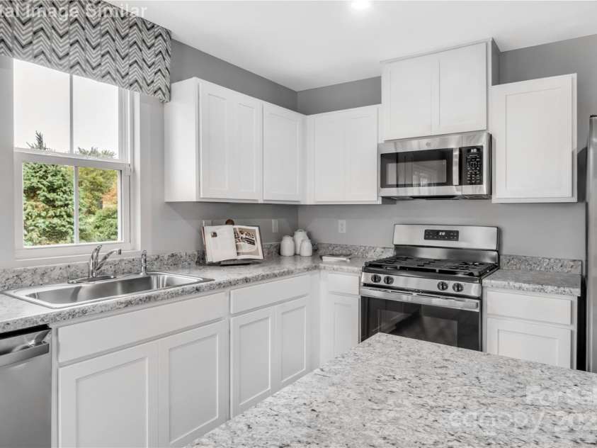 5925 Granbury Drive, Kannapolis, NC 28081.  MLS# CAR4278237, YatesRealty ID 28384. 