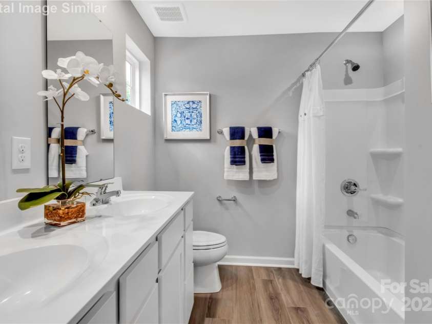 5925 Granbury Drive, Kannapolis, NC 28081.  MLS# CAR4278237, YatesRealty ID 28384. Primary Bathroom
