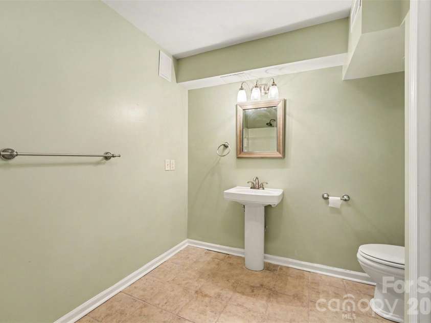 7088 Wateredge Drive, Sherrills Ford, NC 28673.  MLS# CAR4319467, YatesRealty ID 28384. Full bath on lower level