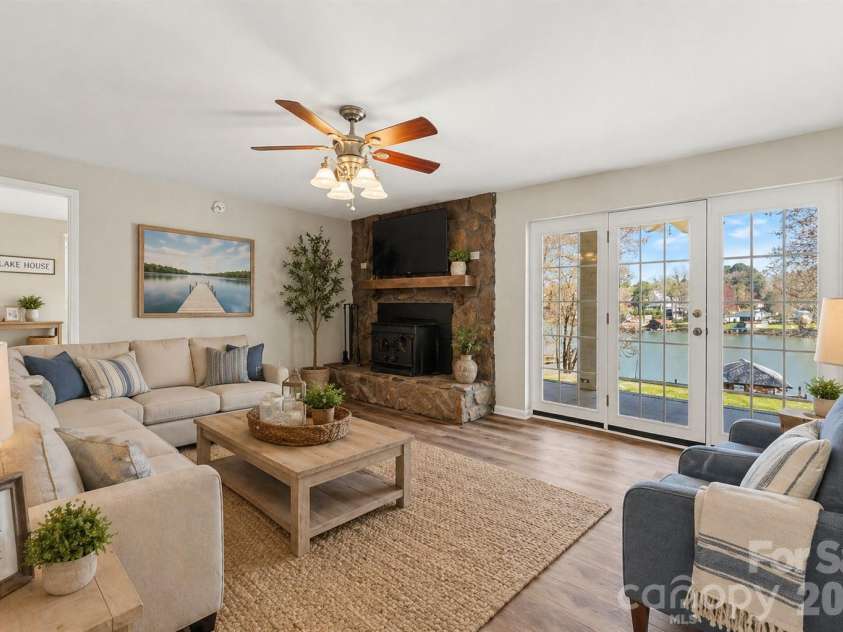 7088 Wateredge Drive, Sherrills Ford, NC 28673.  MLS# CAR4319467, YatesRealty ID 28384. Virtually Staged