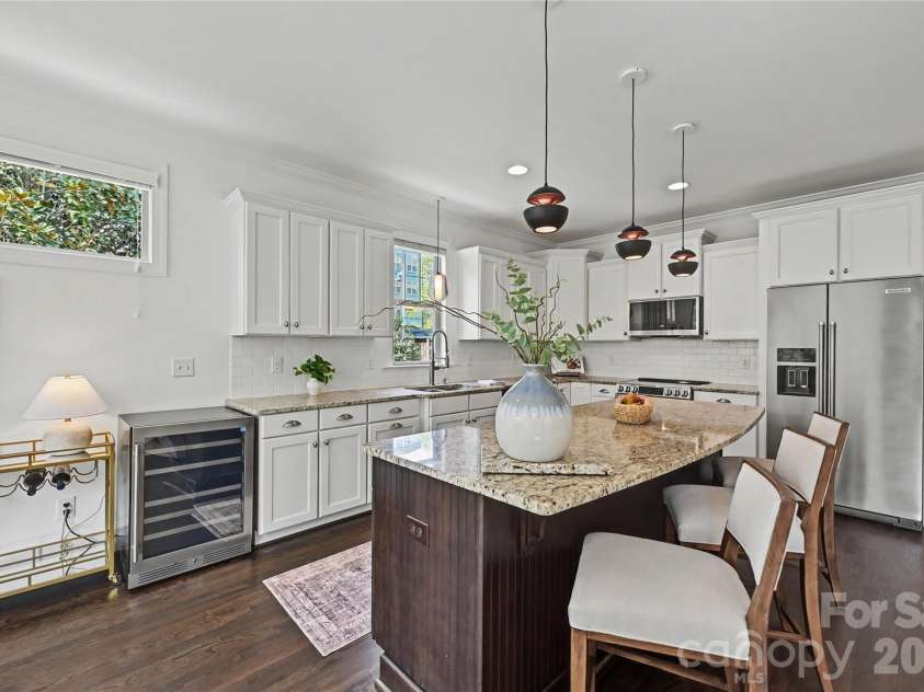 1102 Yale Place, Charlotte, NC 28209.  MLS# CAR4362015, YatesRealty ID 28387. 