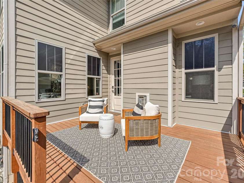 1102 Yale Place, Charlotte, NC 28209.  MLS# CAR4362015, YatesRealty ID 28387. 
