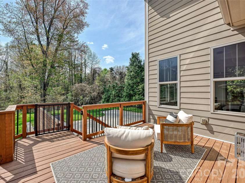 1102 Yale Place, Charlotte, NC 28209.  MLS# CAR4362015, YatesRealty ID 28387. 