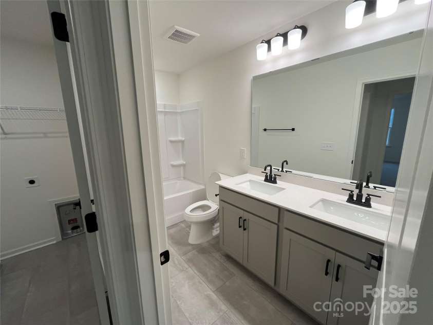 435 Lancashire Court, Denver, NC 28037.  MLS# CAR4280565, YatesRealty ID 28387. This picture is a representation of the house